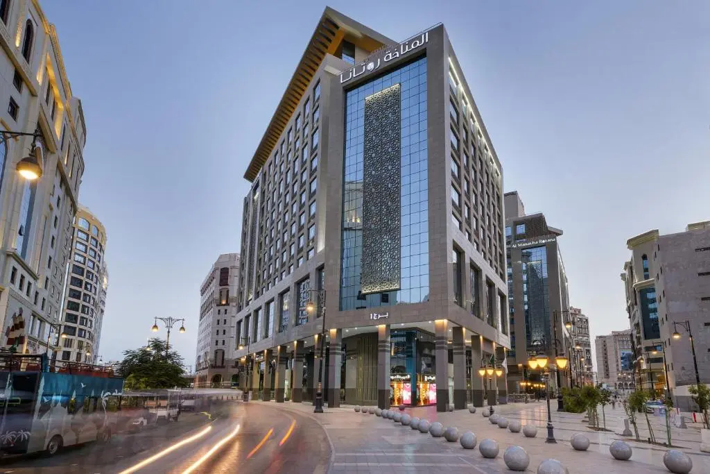 Al Manakha Rotana 1